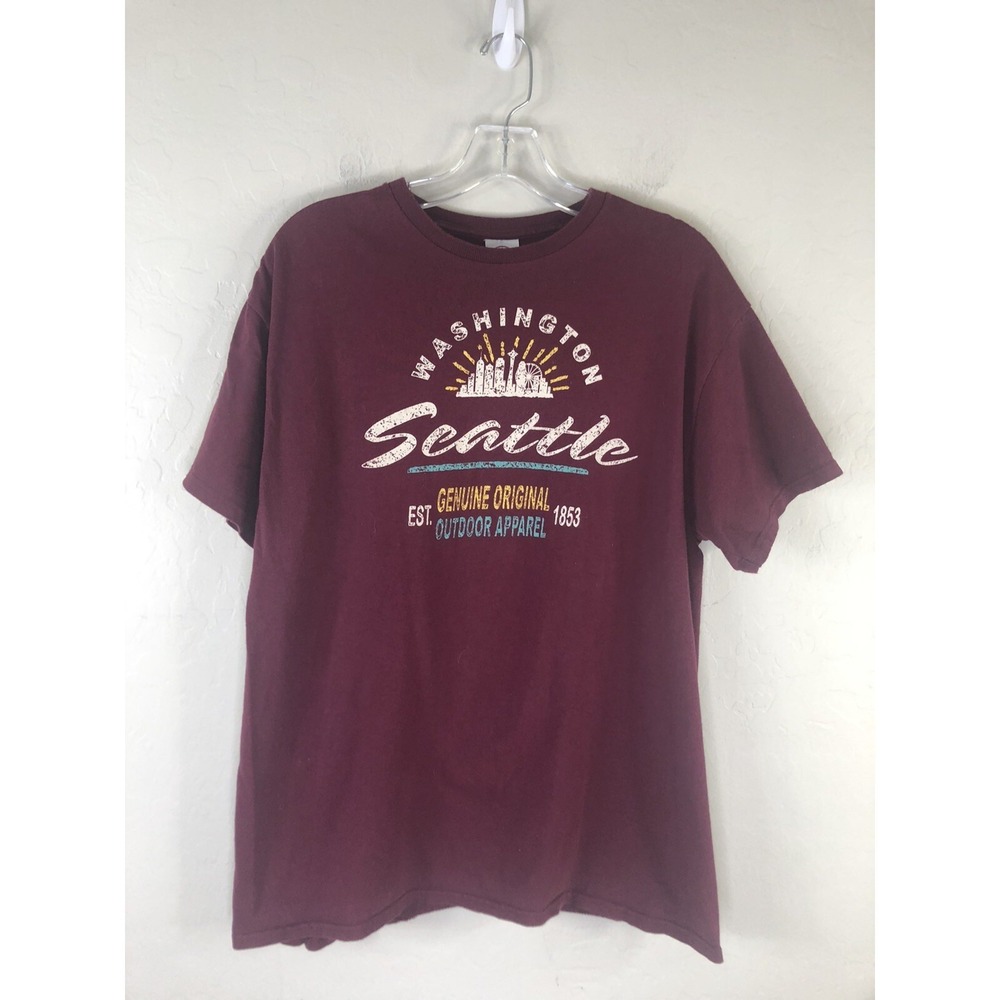Seattle Washington Destination Shirt Mens L‎ Maroon